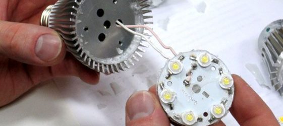 DIY LED lampe reparasjon