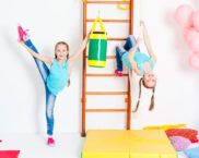 Szwedzka ściana dla dzieci w mieszkaniu
