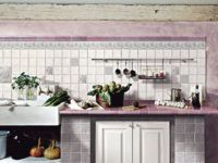 Modern lavender tones make the kitchen delicate and romantic