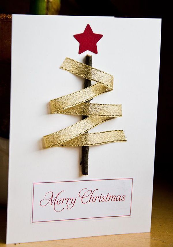 Английска пощенска картичка за Нова година в най-простия стил: клон на дърво и златна панделка! Прекрасна картина!