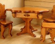 Stół z drewna DIY