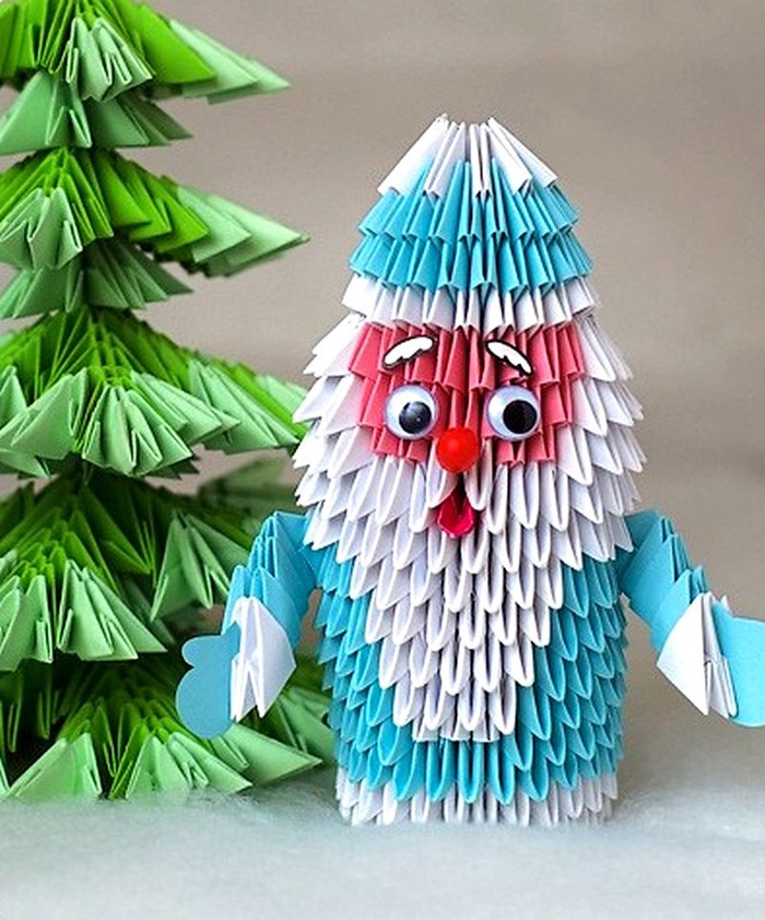 Такъв модулен оригами за новата година под формата на Дядо Коледа може спокойно да отиде на изложба на занаяти в училище