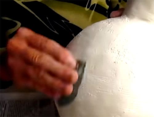 Minimaal vriendelijk dauw DIY papier-mache: how to make, methods of making crafts